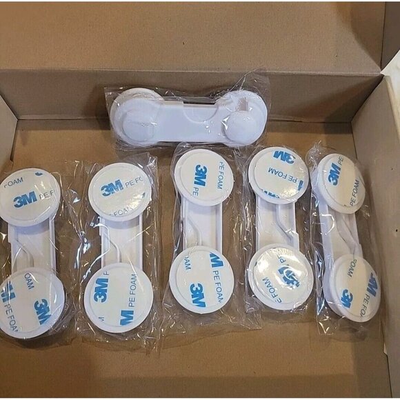 3M Baby Safety Protection Kit 40 Piece Door Lock Corner Guards Outlet Cover Home - Picture 3 of 11